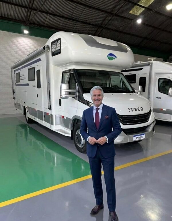 MG Motorhome (8.8m)