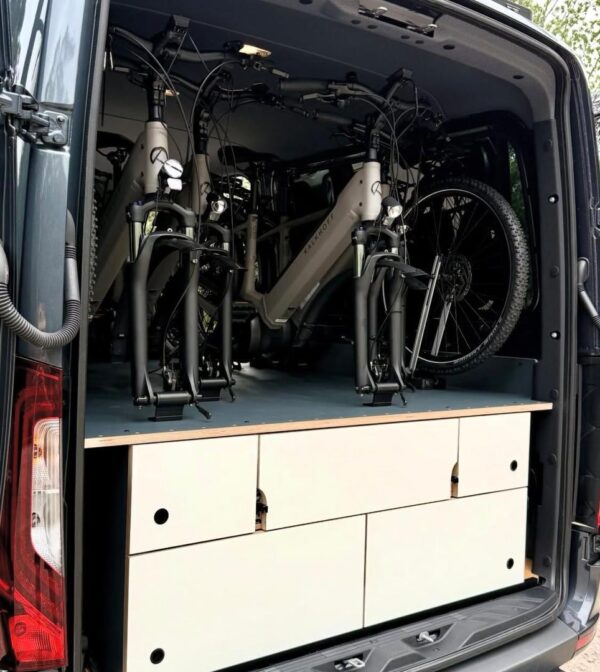 WhatsApp Image 2026-03-24 at 18.48.35 (2) Mercedes Sprinter 4x4 (2025/2026)