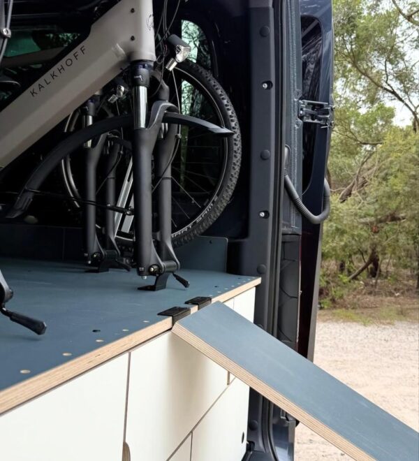 WhatsApp Image 2026-03-24 at 18.48.38 (2) Mercedes Sprinter 4x4 (2025/2026)