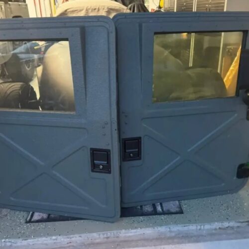 WhatsApp Image 2026-04-02 at 22.07.23 Set of 4 Doors humvee 998 1987 paint rostoleum
