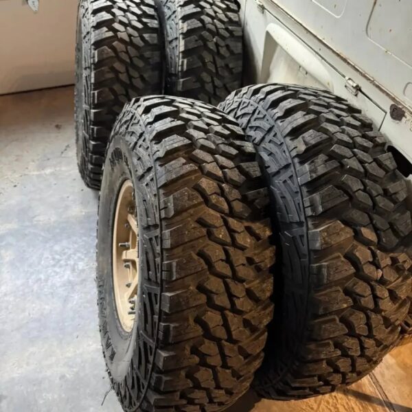 Hummer h1 or humvee wheels and tires