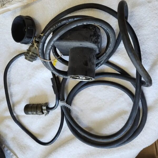 Hmmwv nato power supply plug and cable