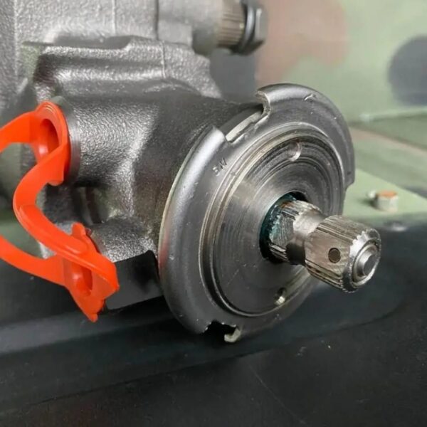 WhatsApp Image 2026-04-03 at 23.40.29 Hmmwv Humvee steering gear US Army