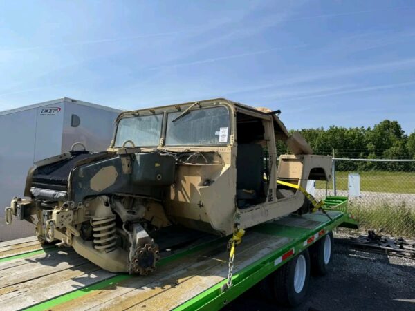 Humvee parts truck for sale still has 6.5 non turbo engine and drivetrain